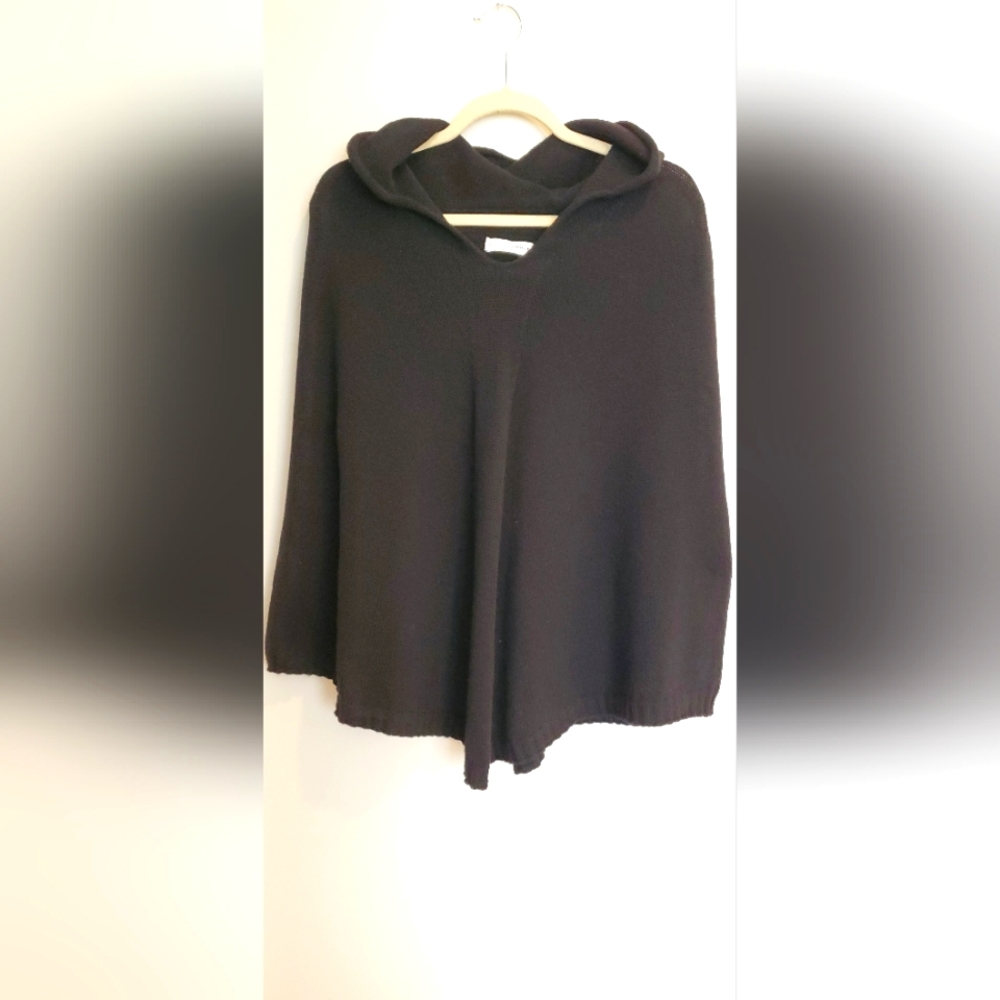 NWT Maison Cashmere cardigan with hood